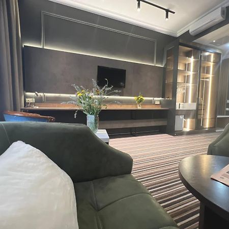 Sapar Standart Hotel Shymkent Exterior foto
