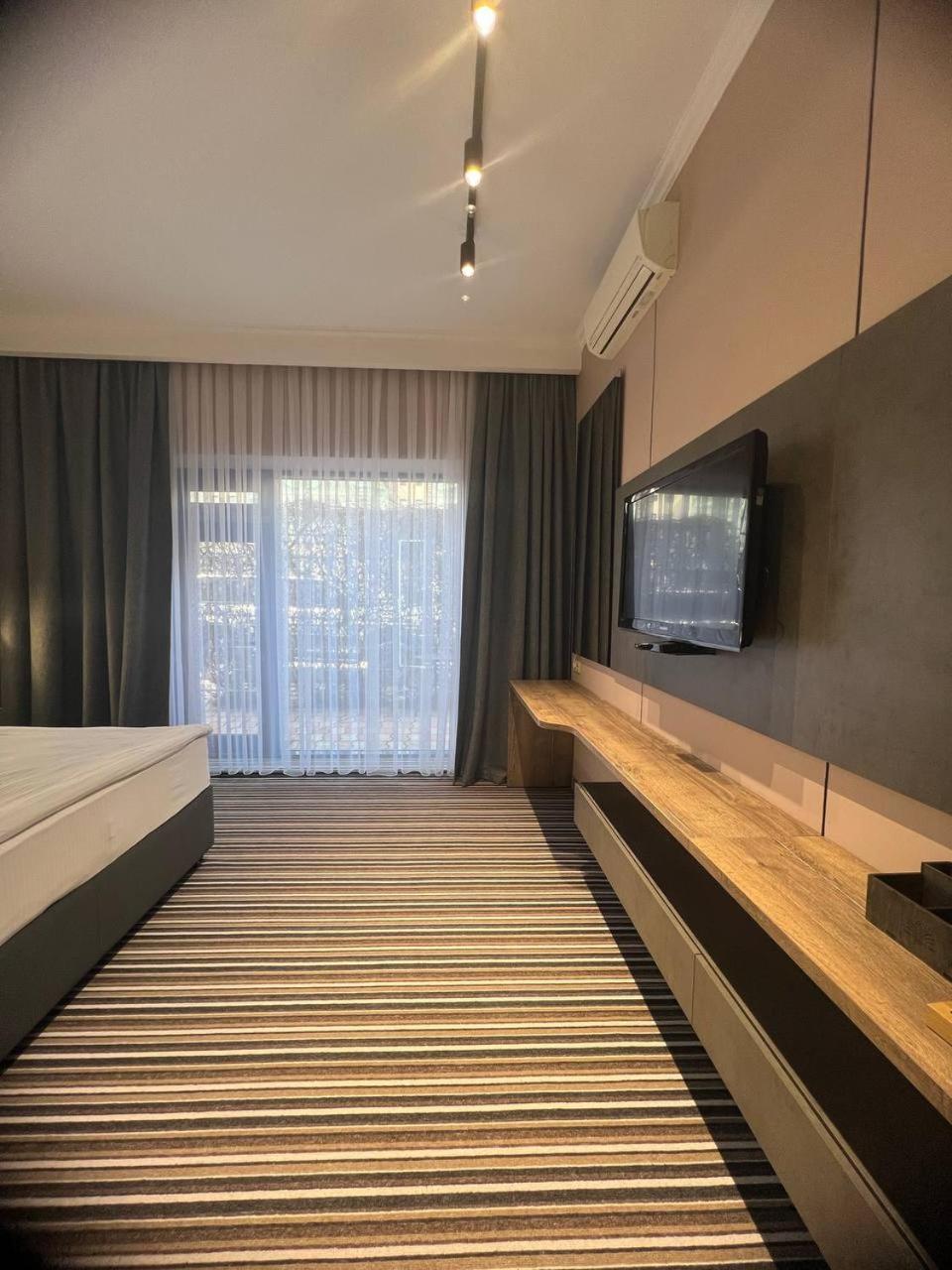 Sapar Standart Hotel Shymkent Exterior foto