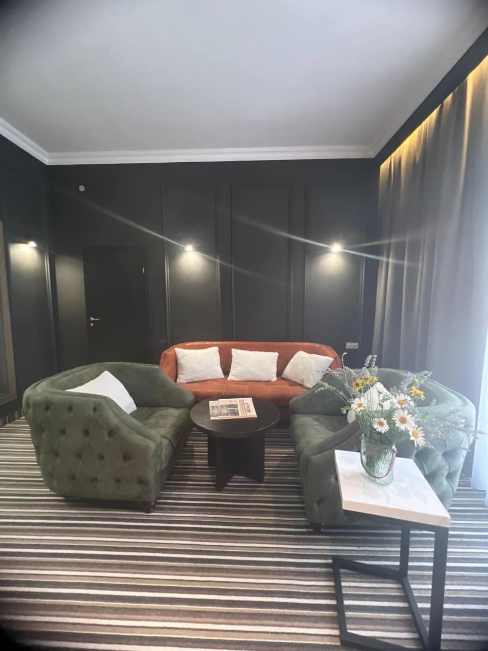 Sapar Standart Hotel Shymkent Exterior foto