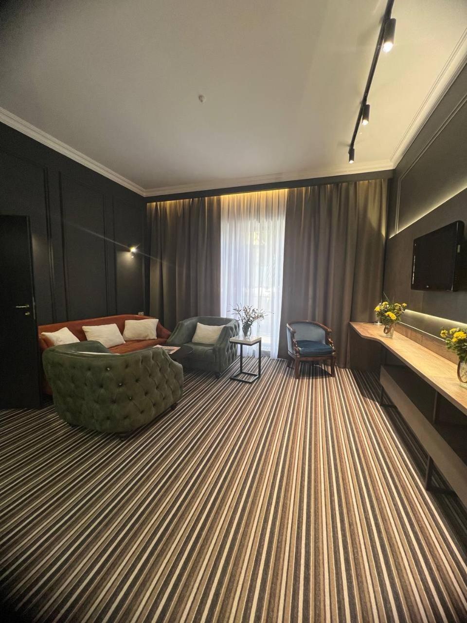 Sapar Standart Hotel Shymkent Exterior foto