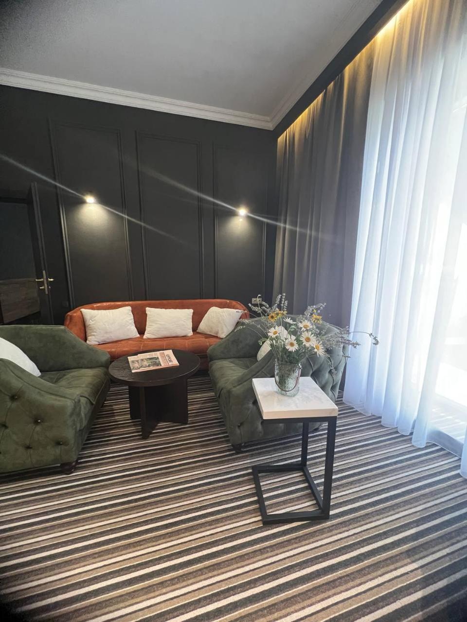 Sapar Standart Hotel Shymkent Exterior foto